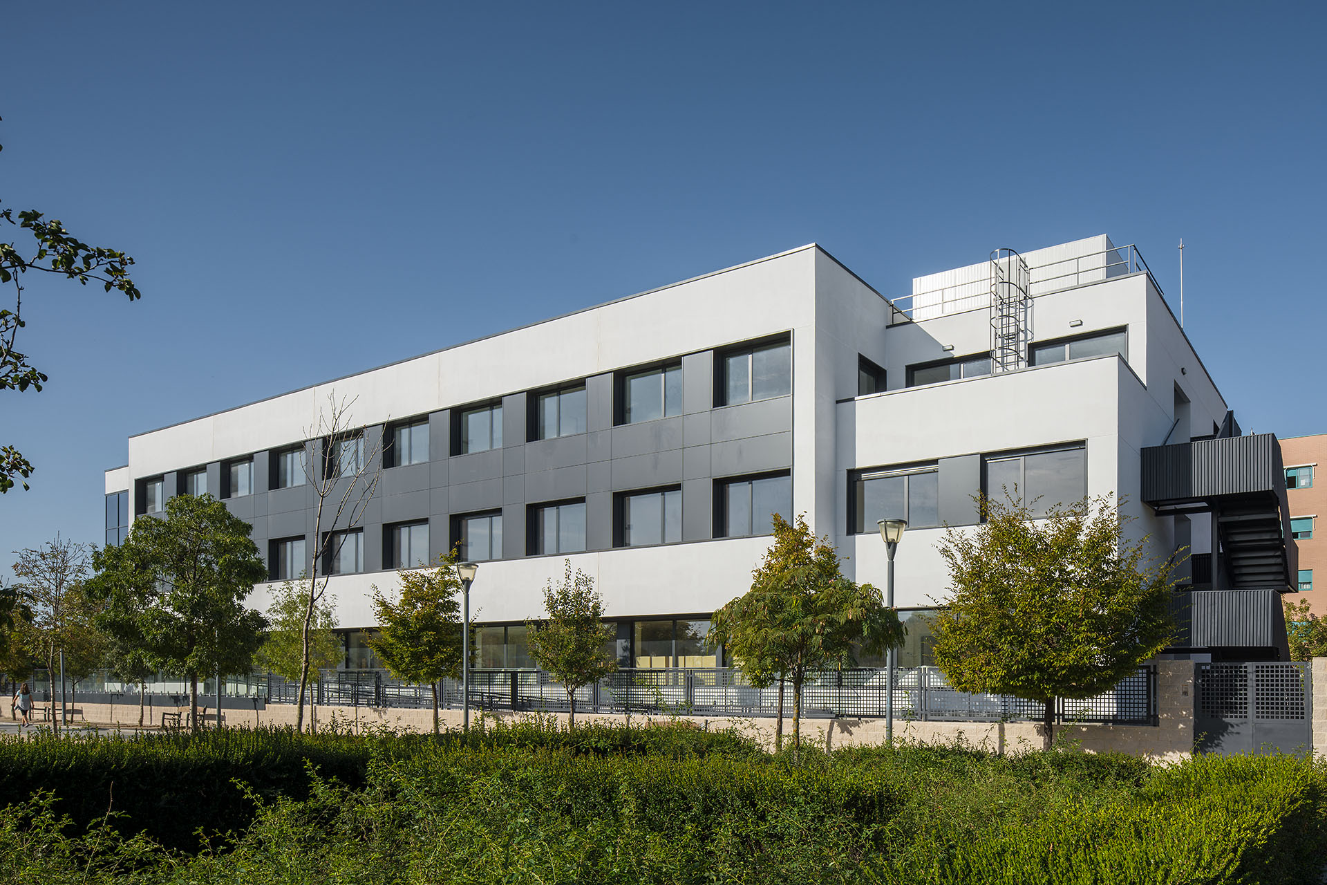 公园中的养老住宅-1