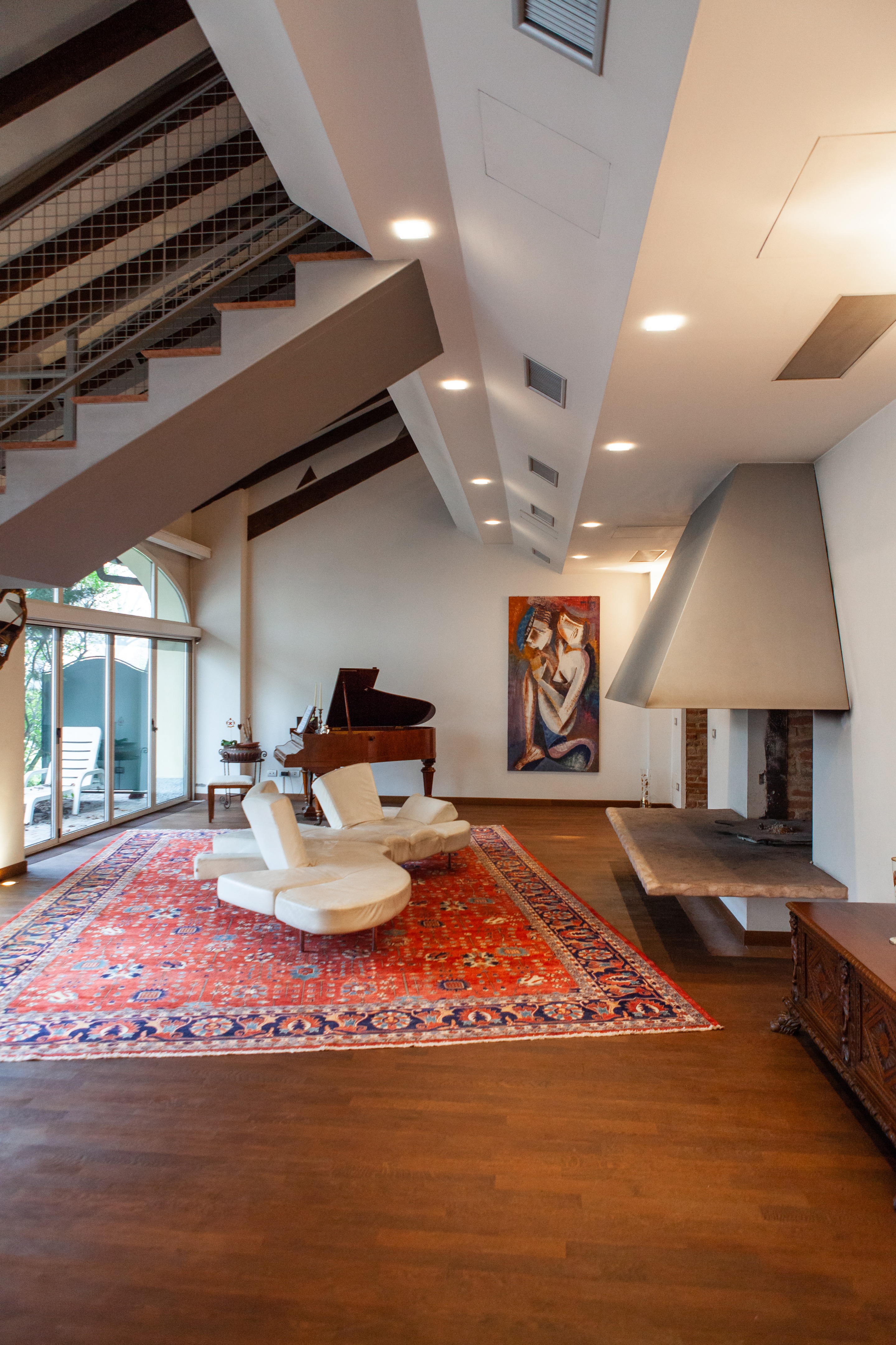 历史与现代共融的城市别墅-48