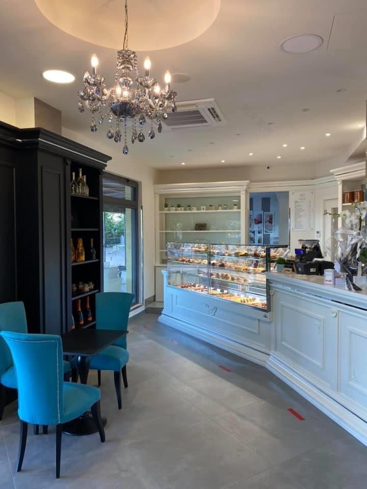 意大利海滨 Gelateria Ipanema 咖啡馆,现代与古典的完美融合-5