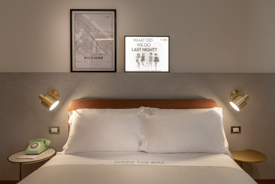意大利海滨酒店“The Box”以简约哲学打造舒适空间-76