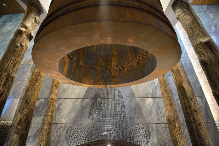 自然与建筑共生的 Delhi 豪华住宅-3