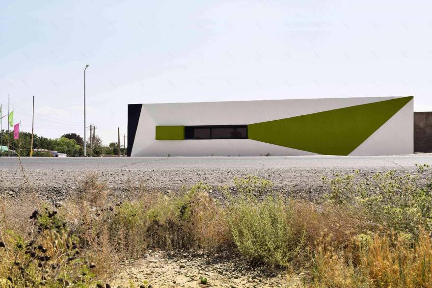 荒地中的绿洲·伊朗 Tehran 汽车交易办公室-3