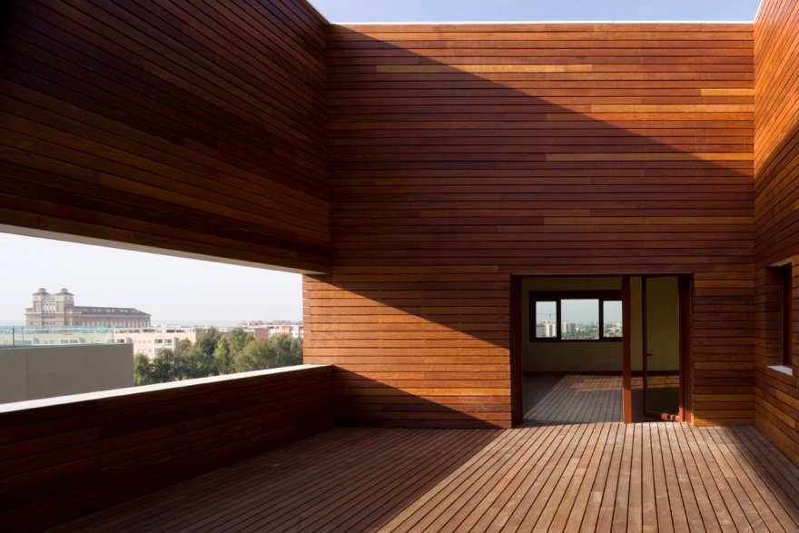 打破城市隔阂,连接山水的教育建筑-10