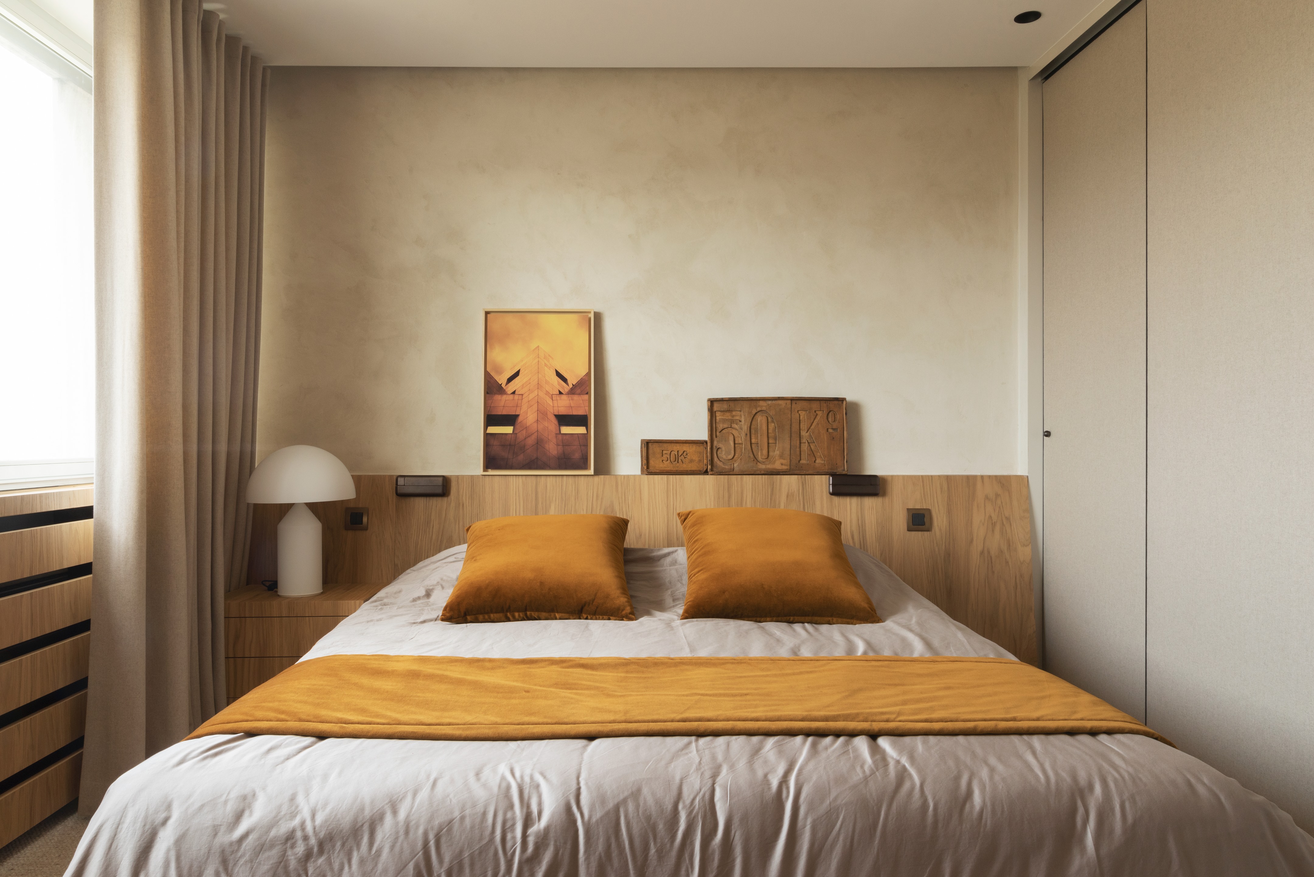 复古与现代共融，70 年代建筑里的优雅公寓-4