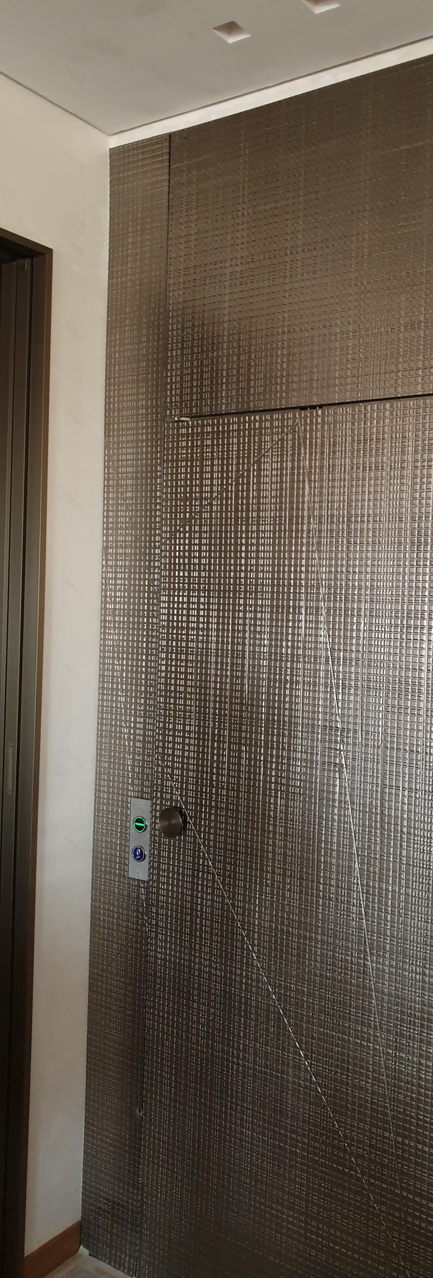 米兰双层公寓现代翻新,结构改造与复古元素完美融合-15