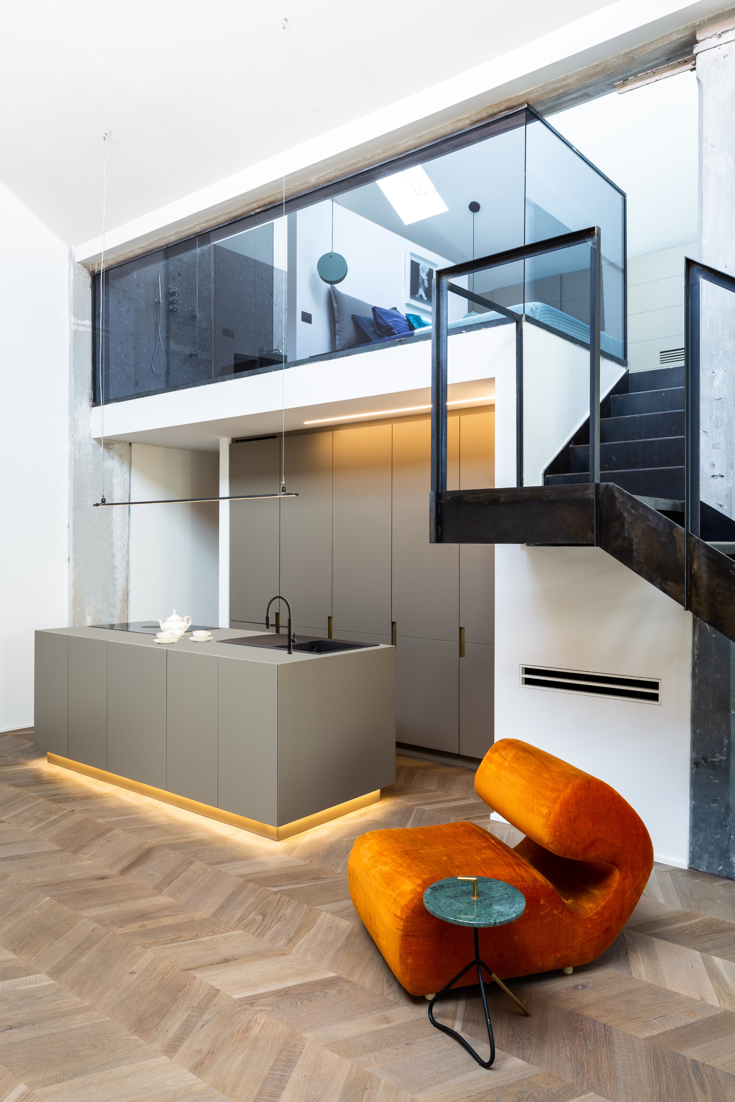 米兰百年工业遗址变身时尚公寓-7