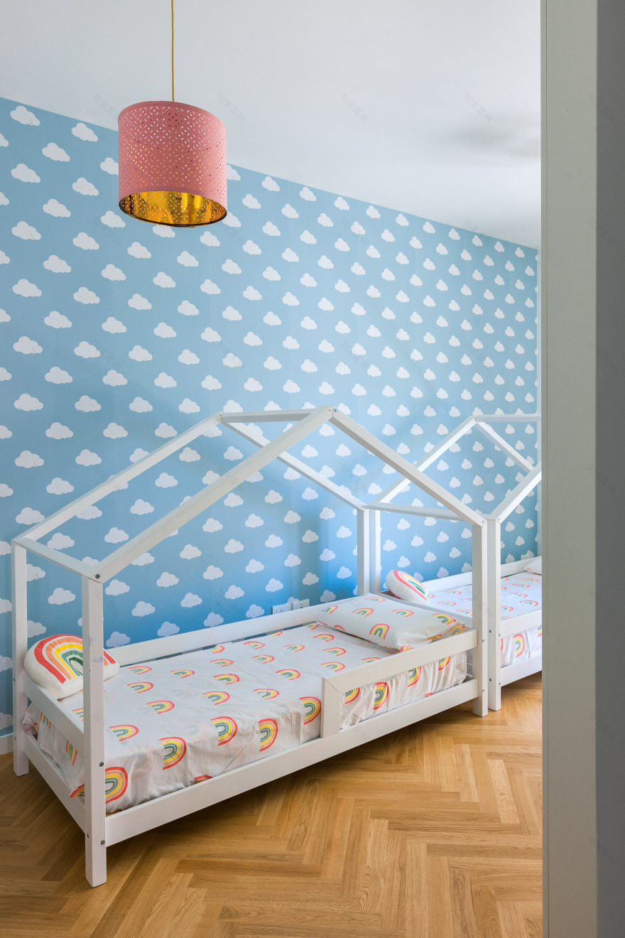 翻新 70 年代公寓,明亮共享空间成亮点-9