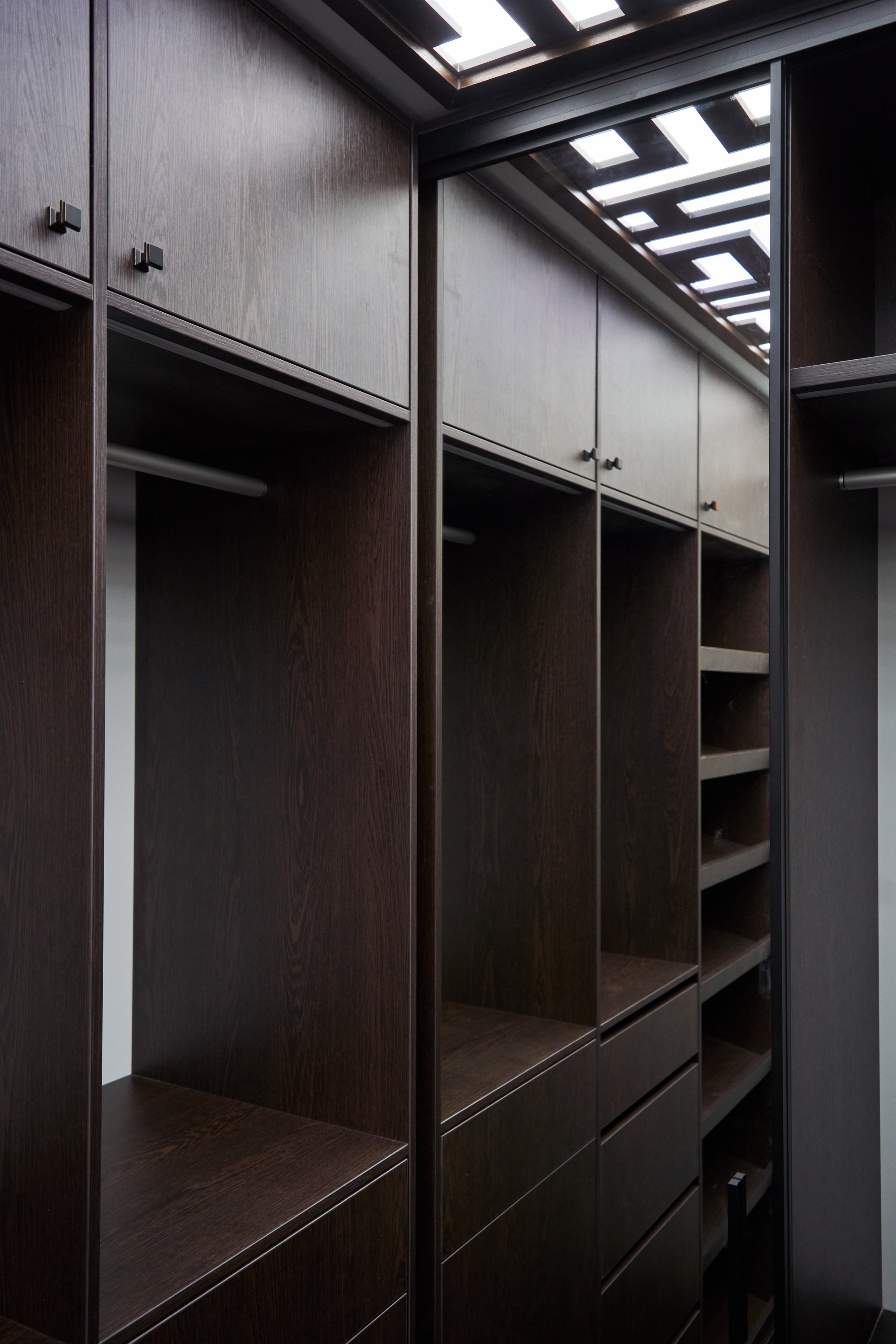 极简白色衣柜与衣帽间设计，时尚温馨-15