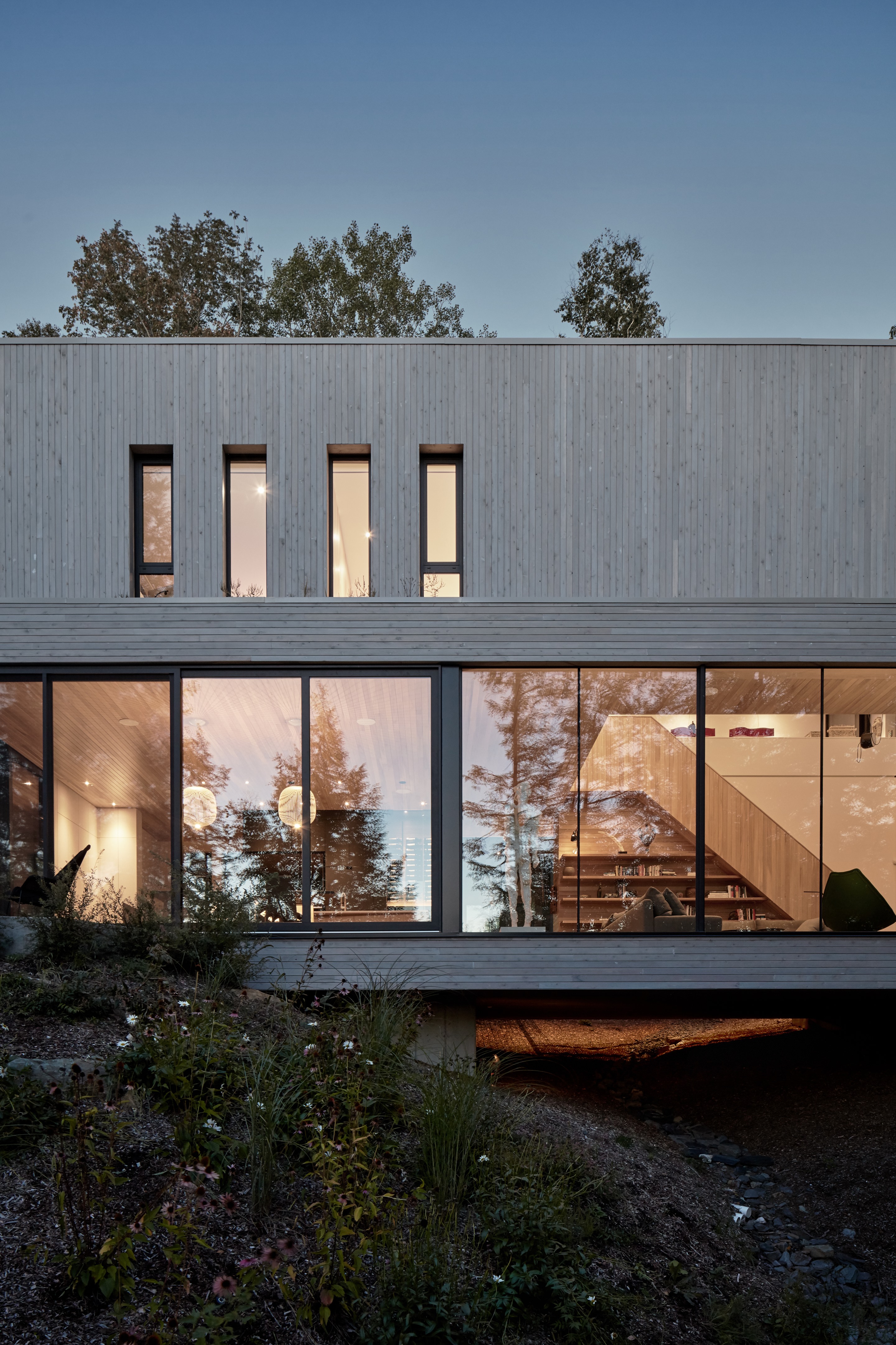 岩石上的木质几何空间-6