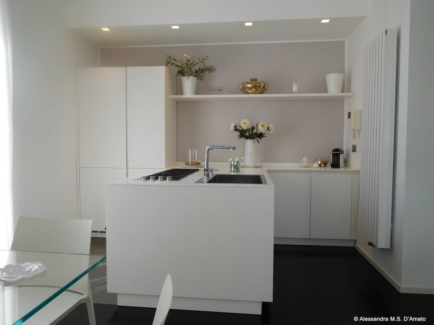 黑白极简,绿意盎然——意大利私人住宅设计-11