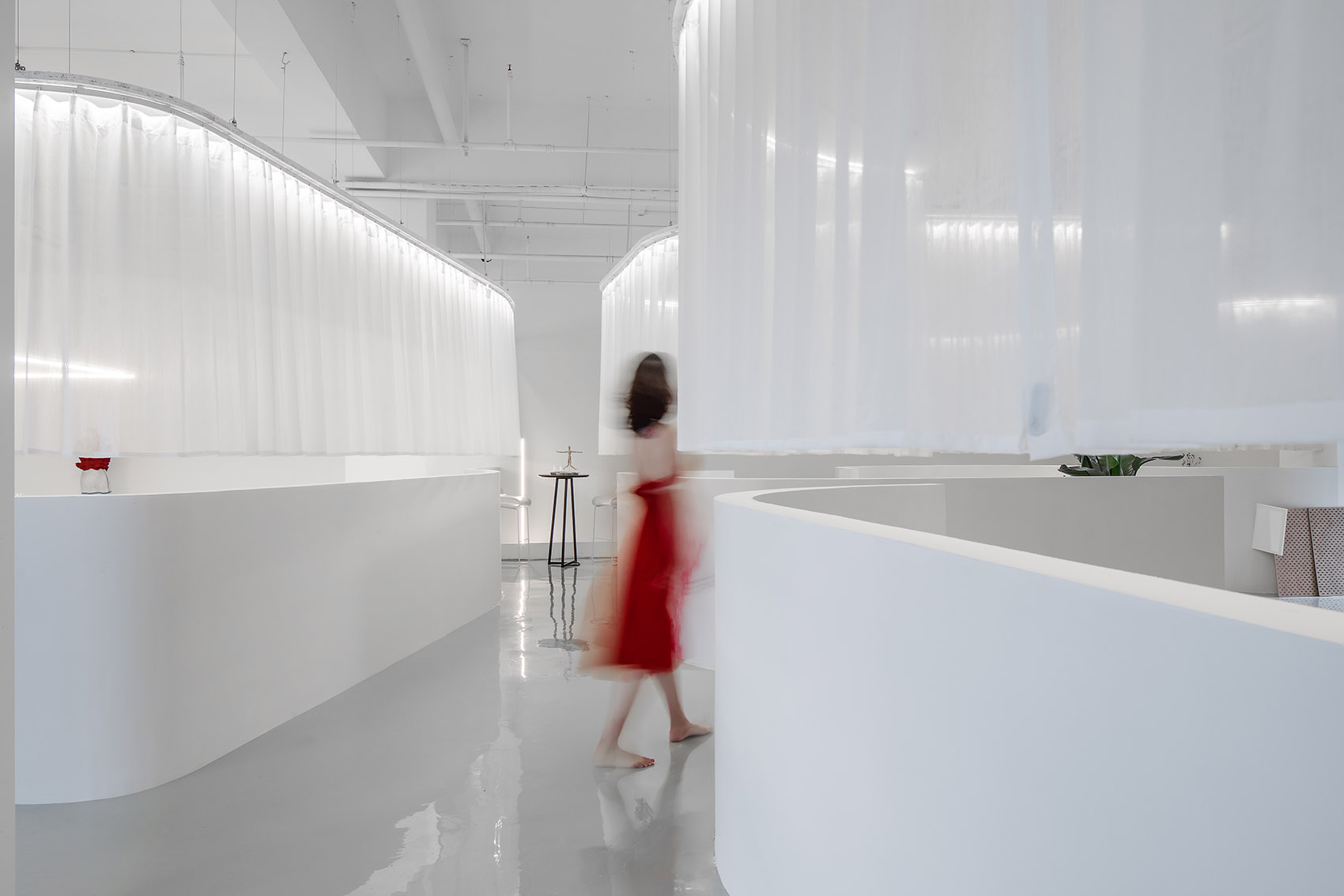 柔物展厅，南京/软性模糊的展览空间带来反日常的感官体验-22