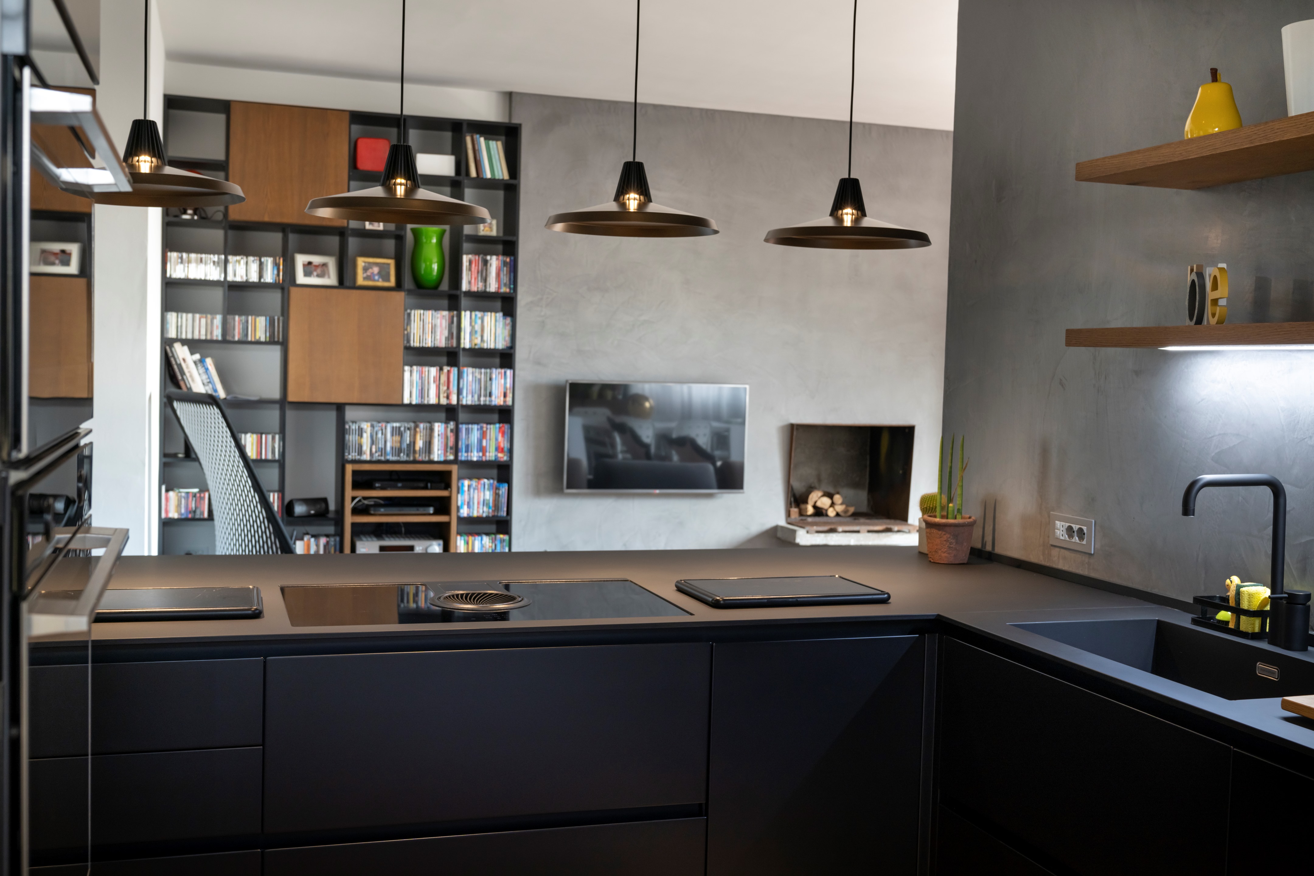 米兰 70 年代建筑中的温馨简约之家丨意大利米兰-3