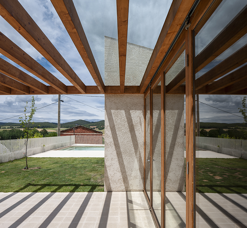 西班牙 Navarra 别墅 Casa S&J,融入自然美景的空间设计-7