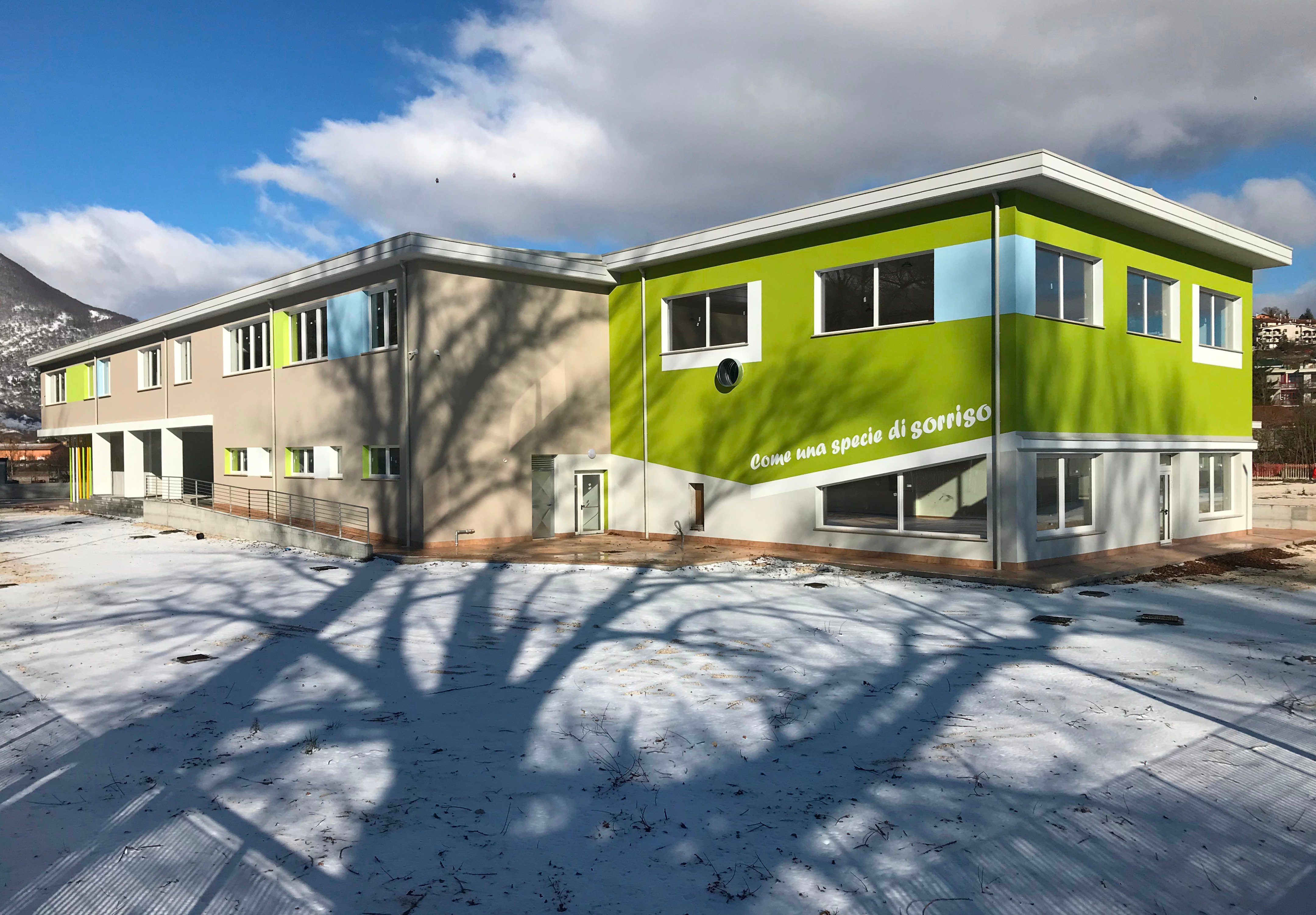 新梅里尼中学新校舍设计 · 融入环境的校园规划-0