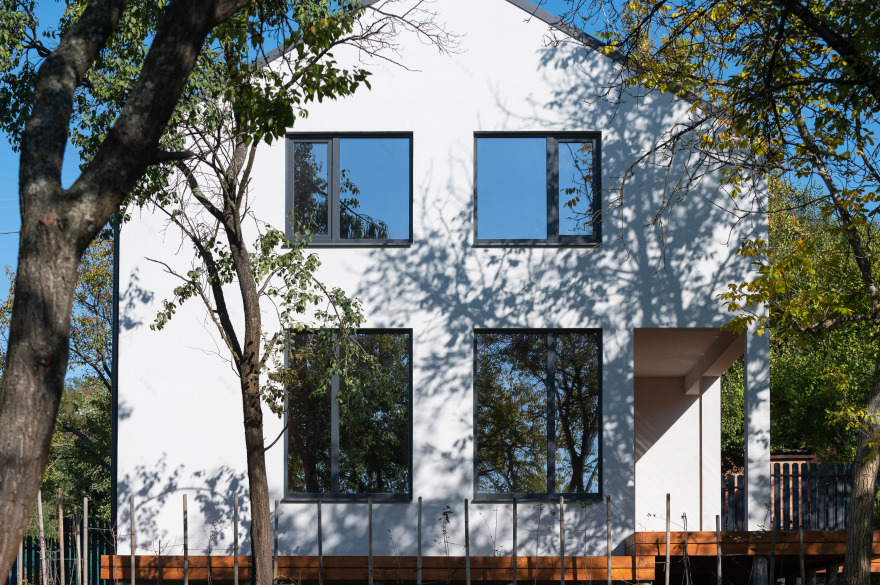 河畔小屋 | 极简与自然的完美融合-6