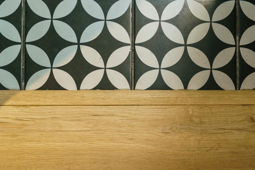 梦幻绿意 · 希腊顶楼公寓的现代改造-10