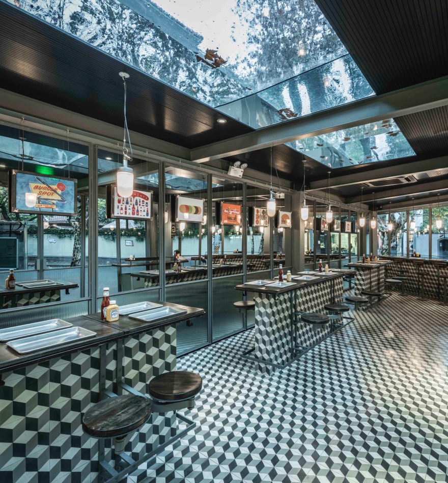 复古美式汉堡店,打破内外边界-12