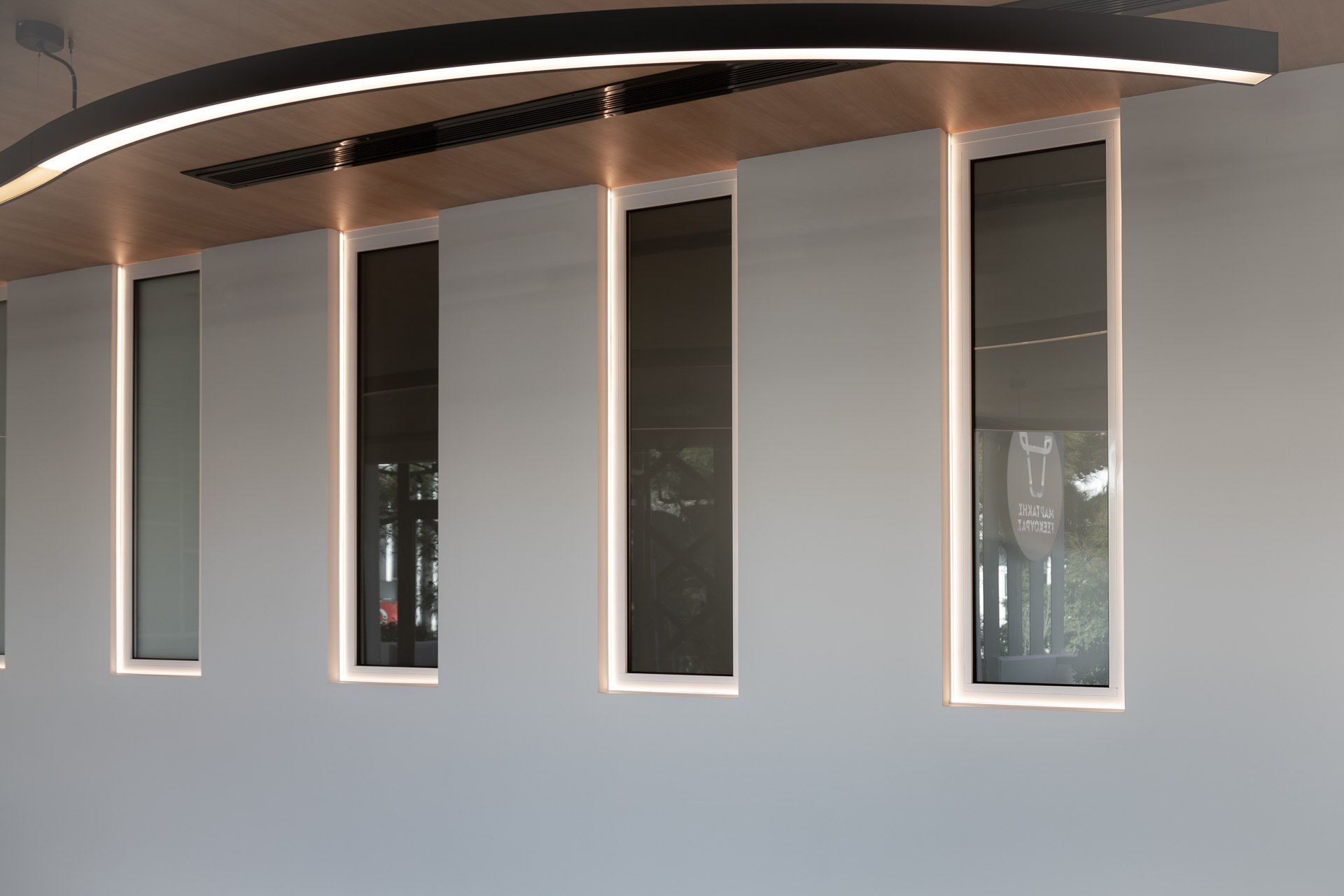 希腊肉市 | 功能布局与视觉动线的完美结合-18