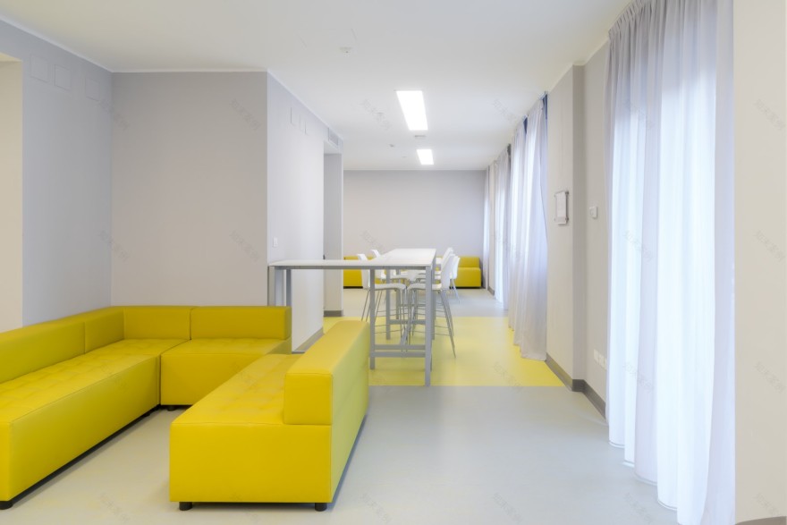 意大利都灵“Guala 学生公寓”翻新设计-12