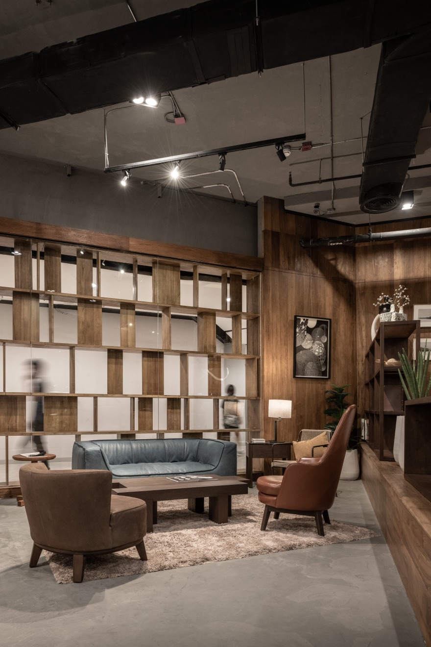 曼谷家居展厅 Sesia,书架式立面设计引领潮流-12