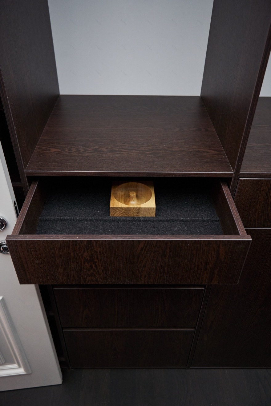 极简白色衣柜与衣帽间设计,时尚温馨-13