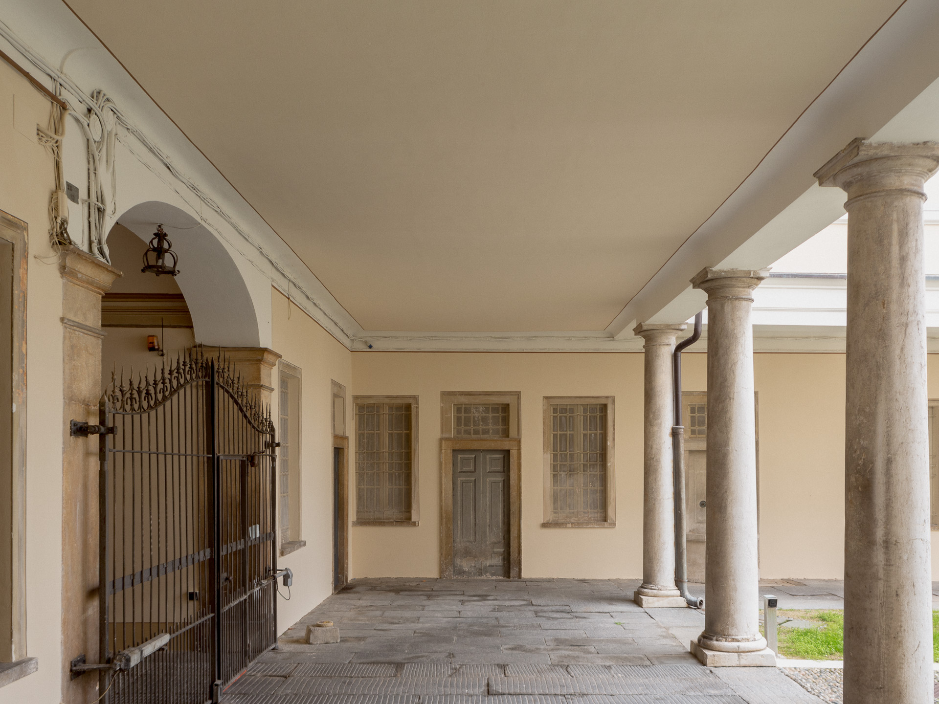 Alessandro Roveri丨公寓建筑丨restoration of historic palace-5