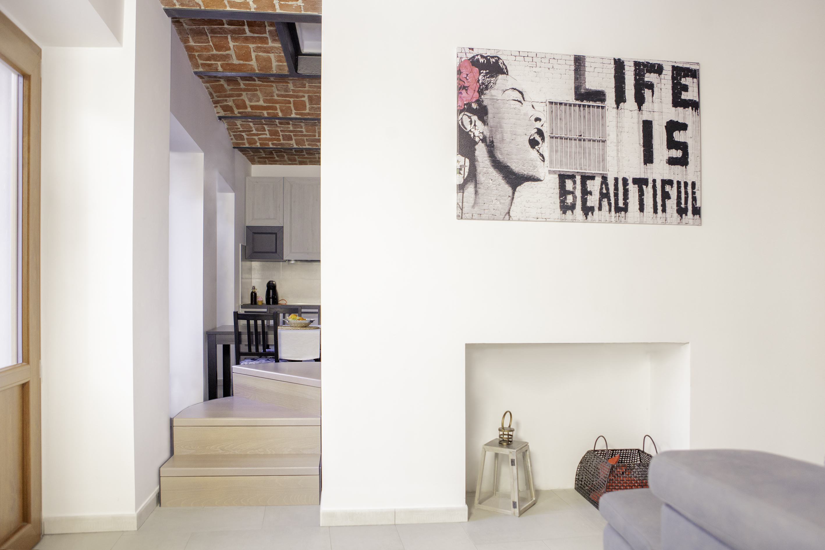 90 年代初期古仓重生，砖墙铁梁打造独特空间-6