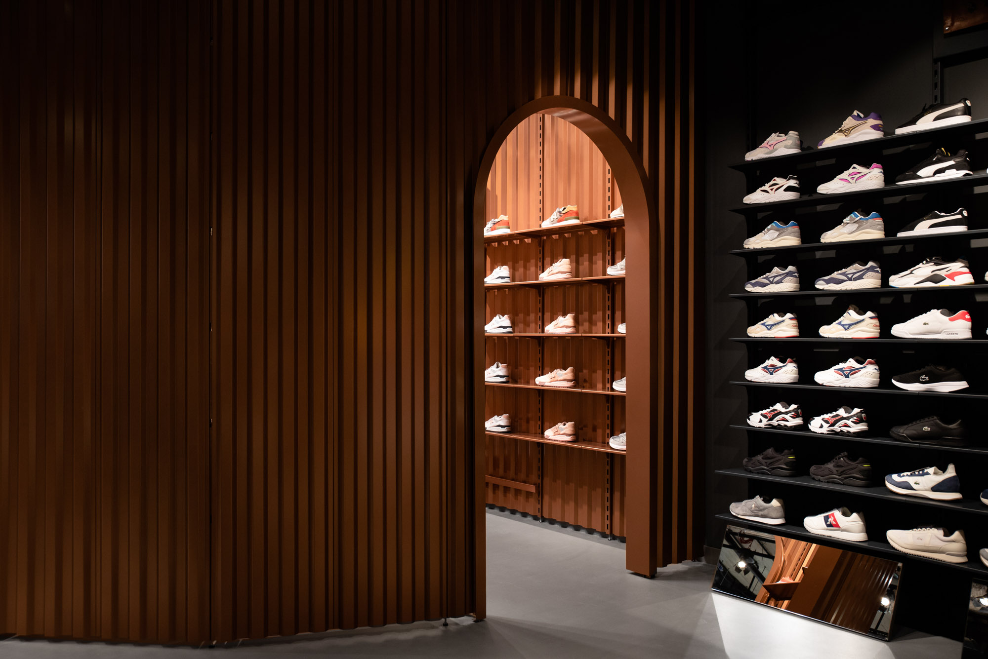 Run Colors EC Powiśle 鞋店设计丨波兰华沙丨mode:lina™ 团队-17