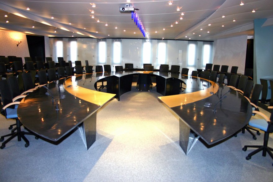 巴黎工会委员会会议室 | 现代与实用的设计-2