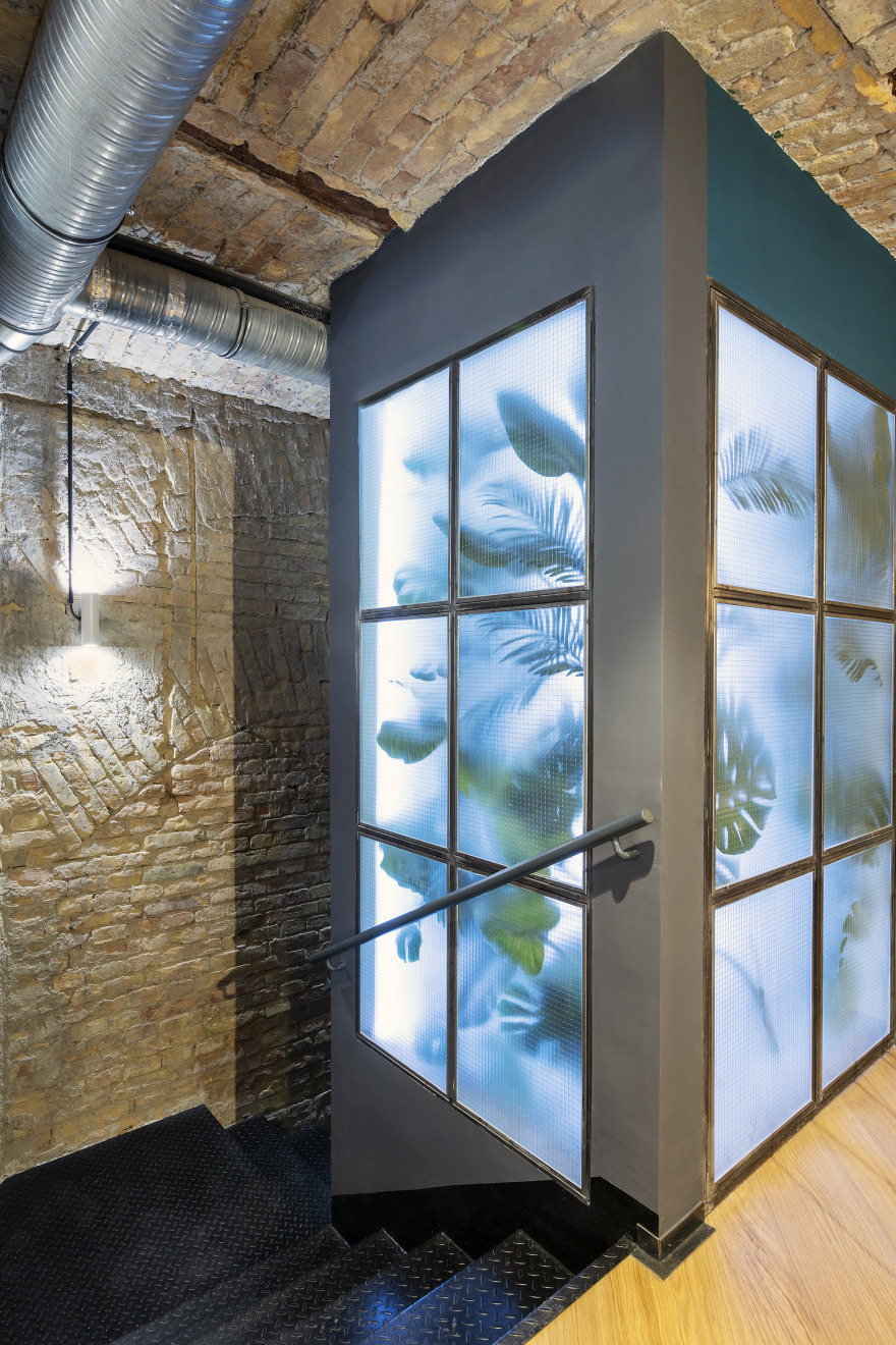 明亮温馨的咖啡馆-10