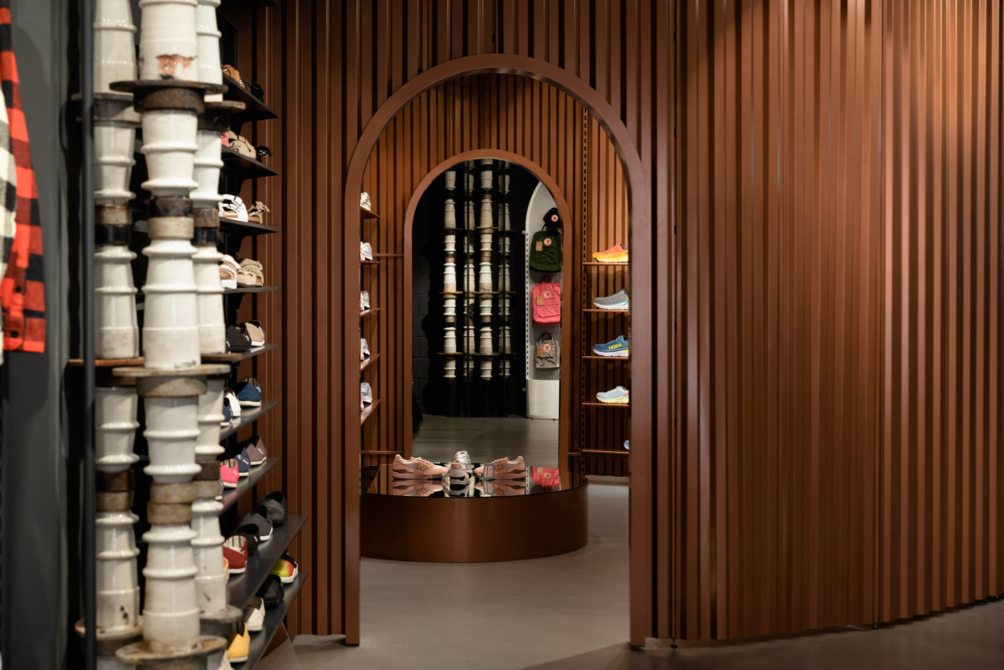 Run Colors EC Powiśle 鞋店设计丨波兰华沙丨mode:lina™ 团队-16