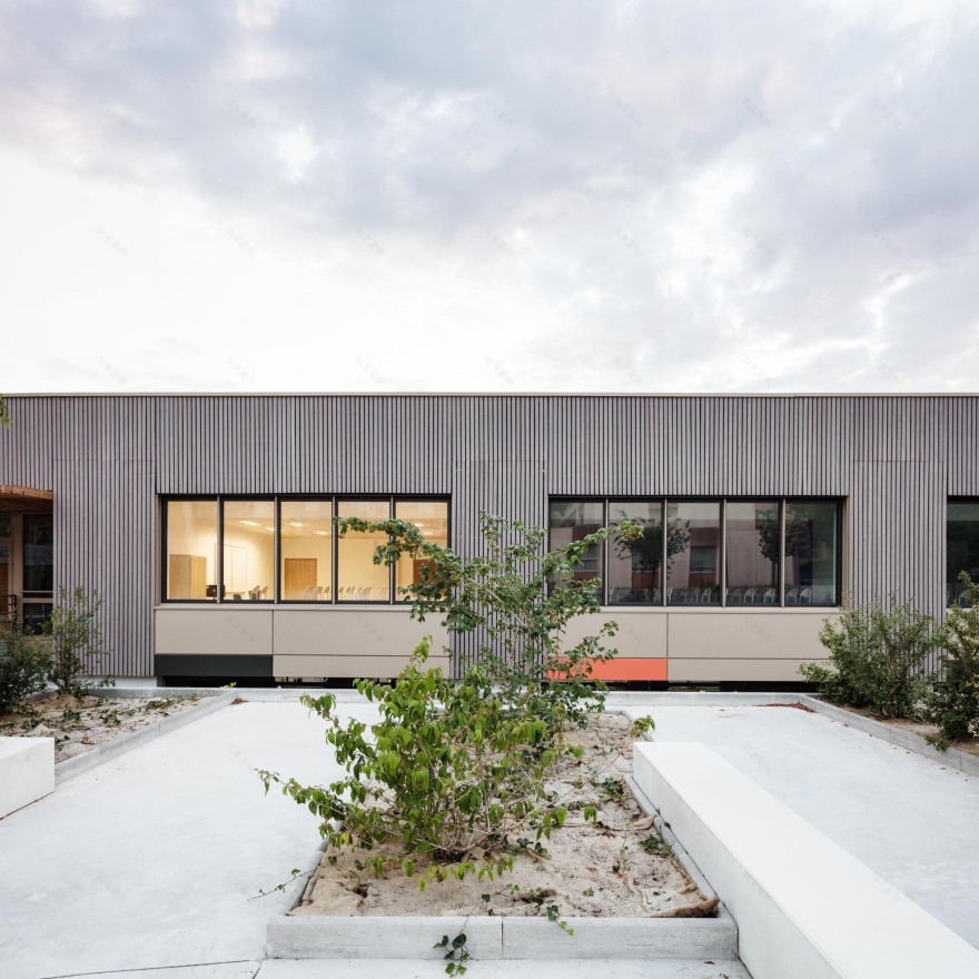 埃菲尔中学扩建与改造-5