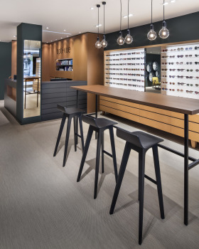 Opti-Vue 眼镜店 | 现代与舒适的完美融合