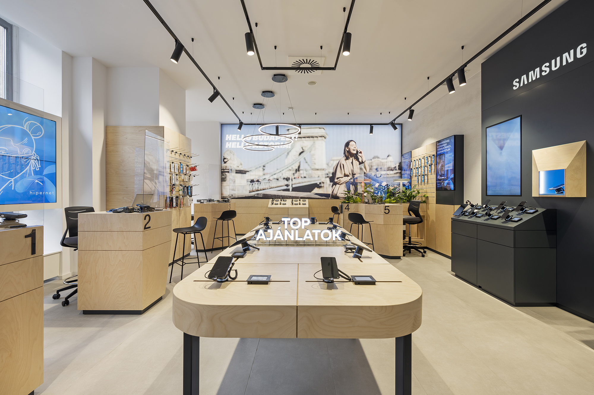 Telenor Budapest 旗舰店 | 温馨社区办公空间-3