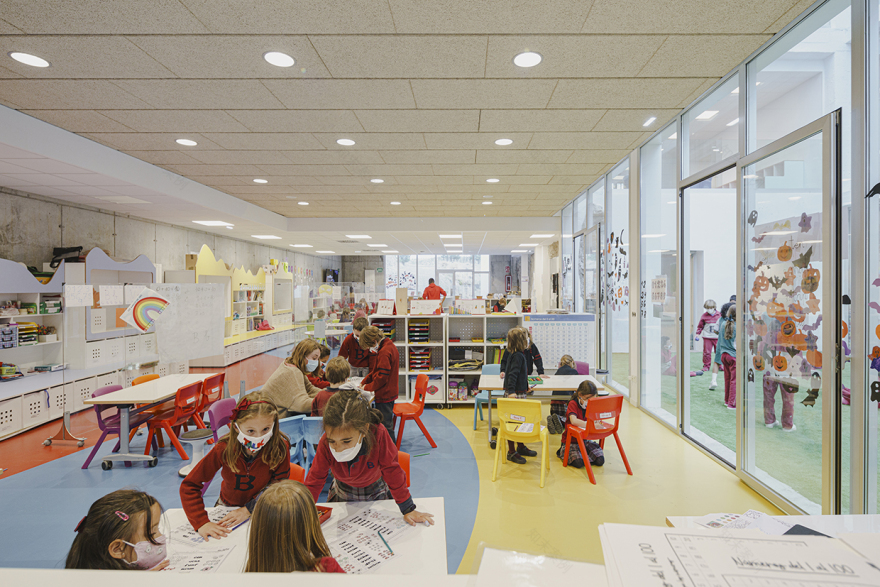 英国学校阿朗戈校区教室翻新设计-25