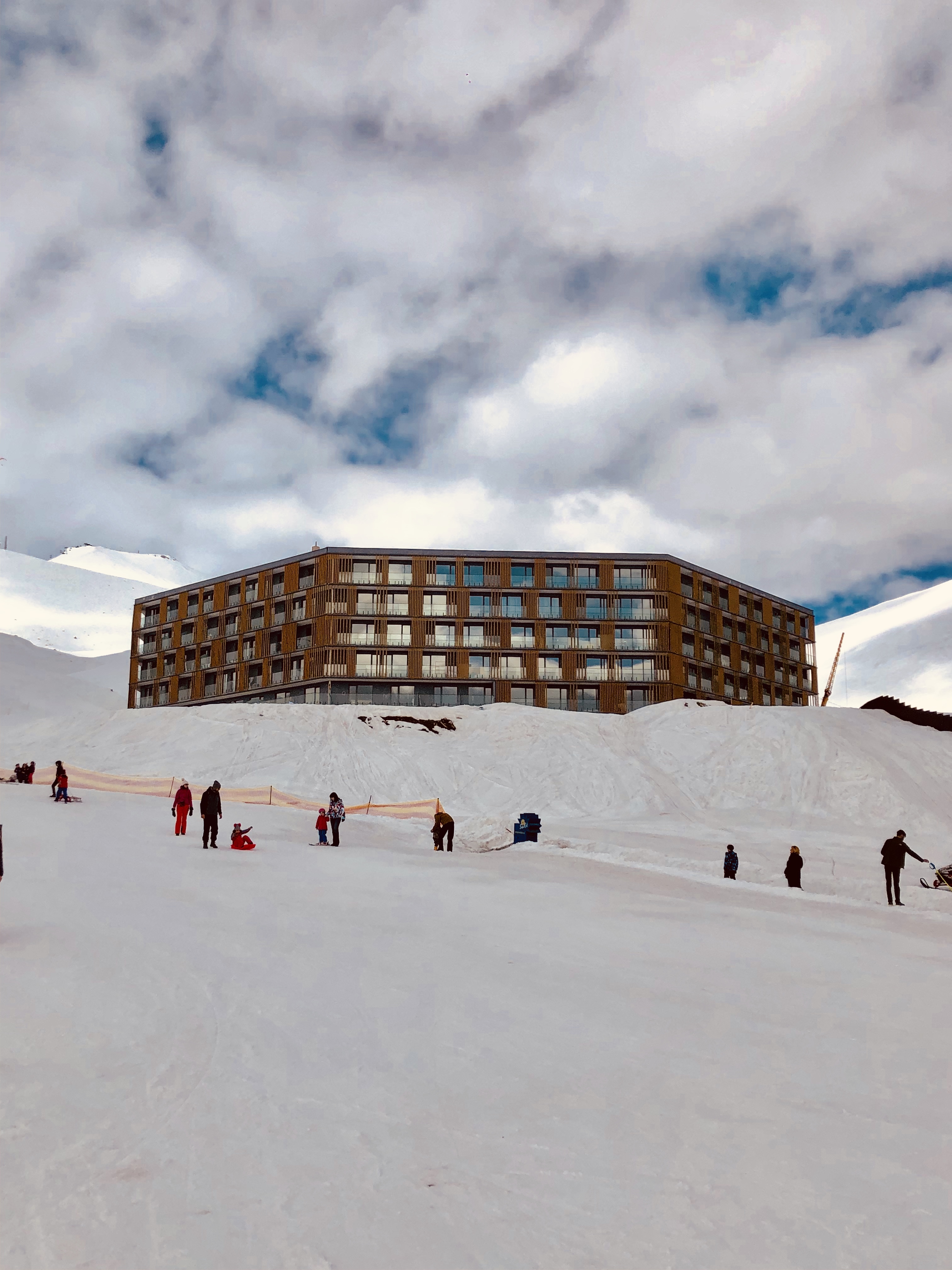 新格鲁吉亚滑雪胜地公寓酒店-1