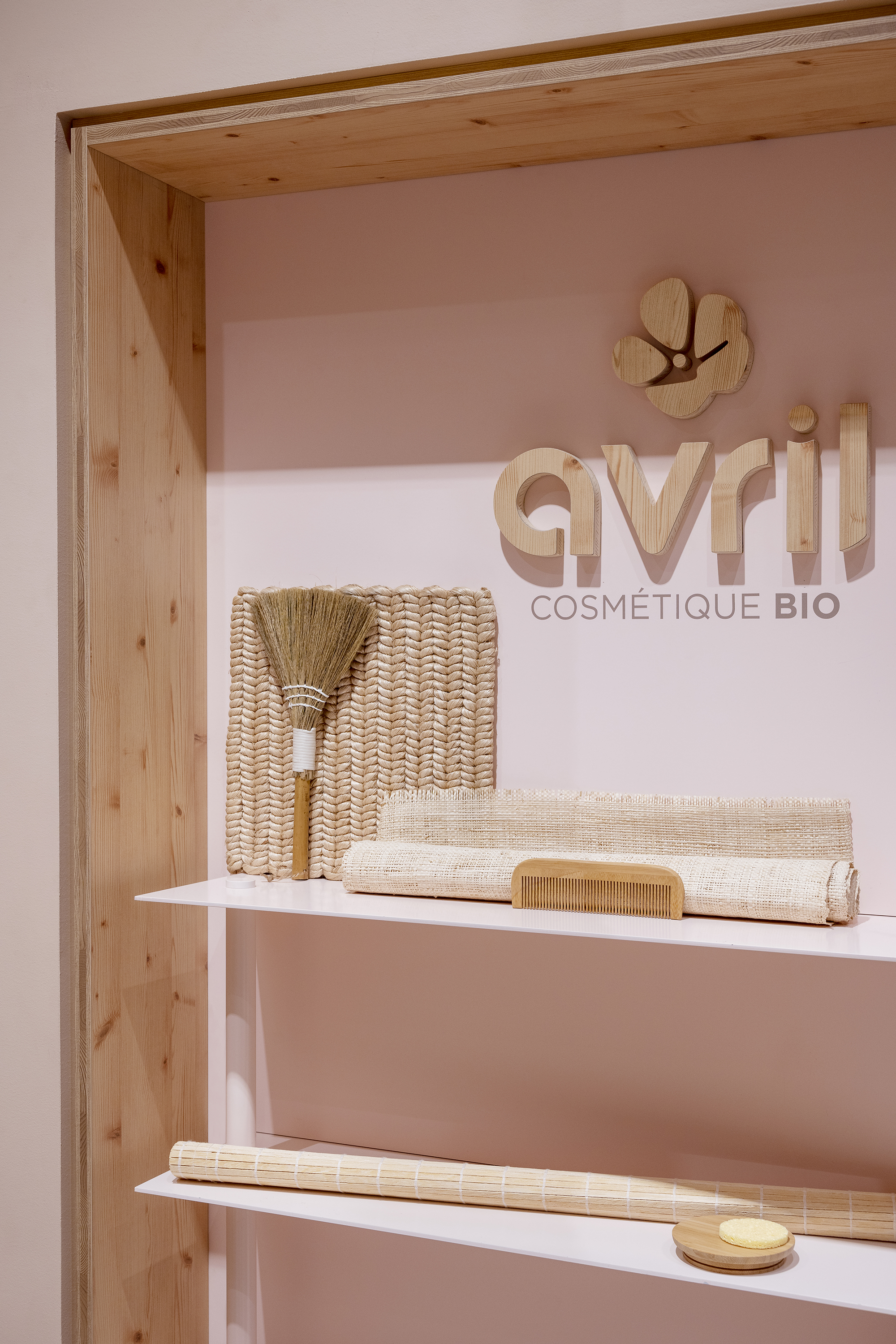 法国 Aéroville Mall 的 Avril 有机美妆店丨Atelier du Pont-6