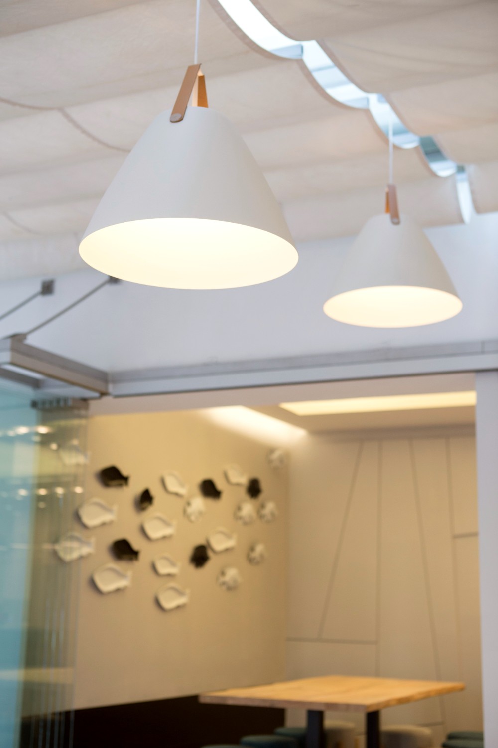 自然灵感餐厅翻新,呈现海洋风情-7