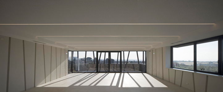 家族经营的酒庄,传统与现代的完美结合-11