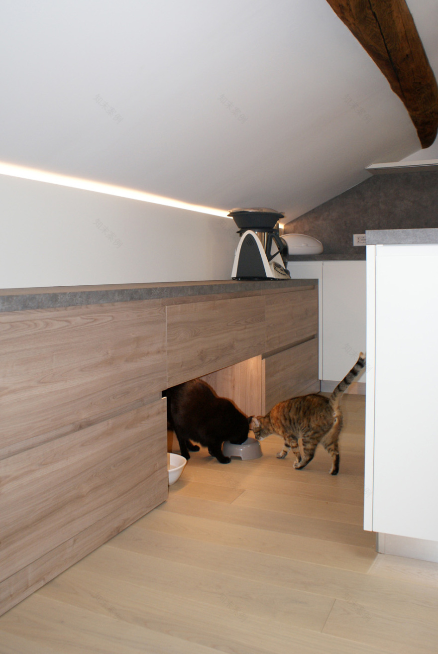 湖滨别墅三层阁楼改造,历史与现代完美融合-18