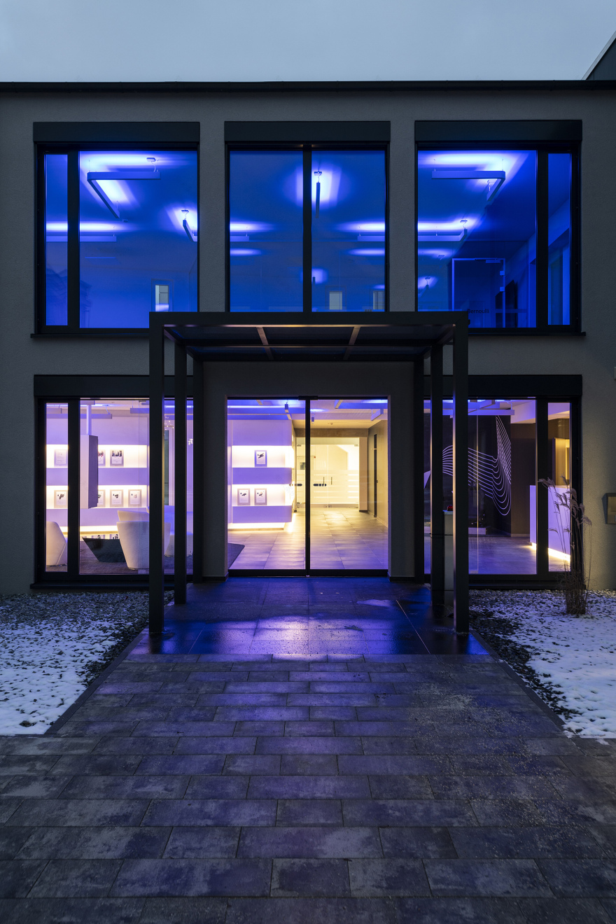 打造多彩空间,提升办公幸福感-9