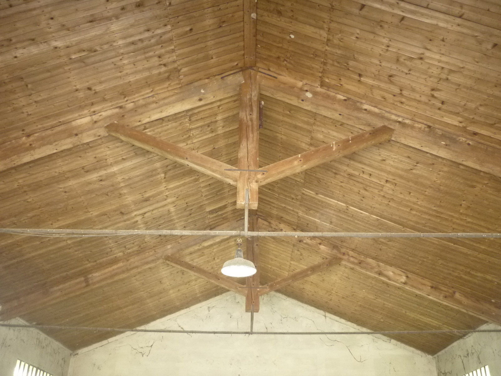 Rimozione e bonifica ambientale da amianto delle coperture in cemento-amianto del complesso "ex deposito genio militare” - Pizzighettone (CR).-1