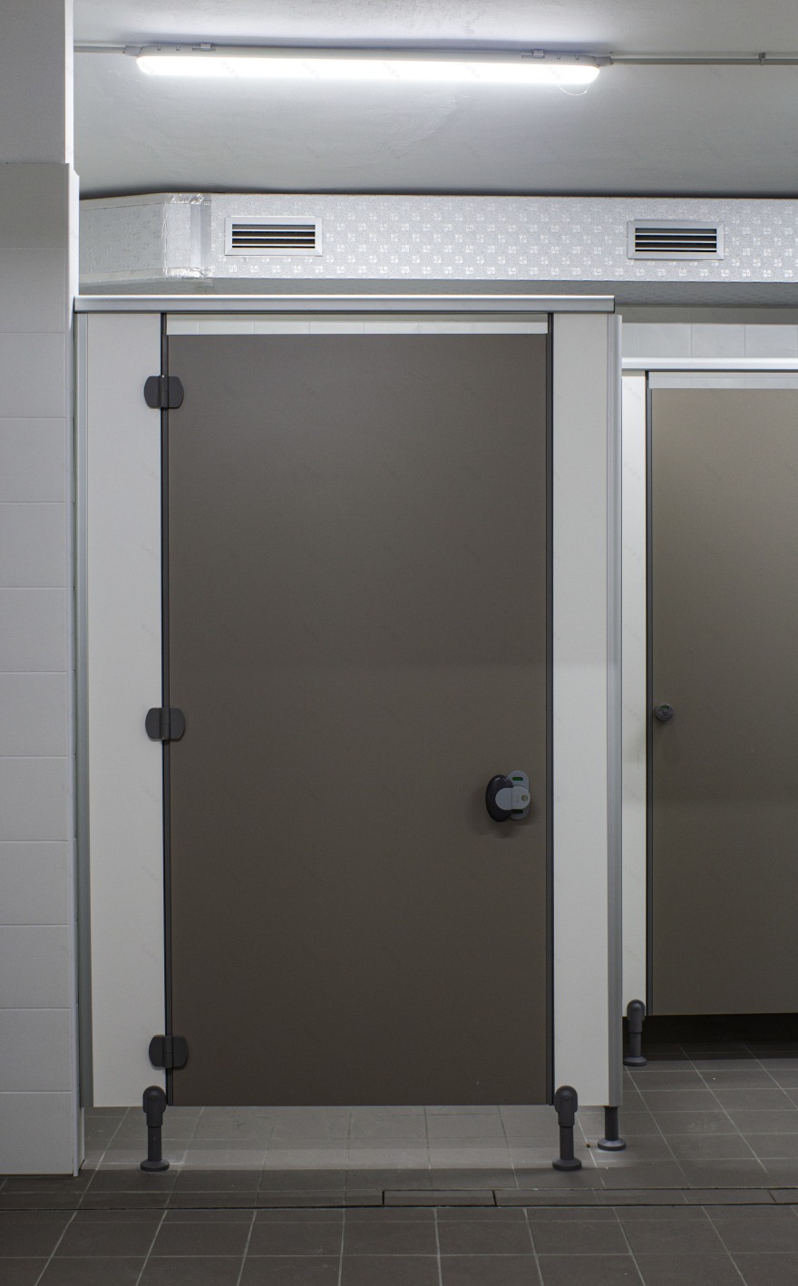 运动村游泳池和平拱更新浴室设计-5