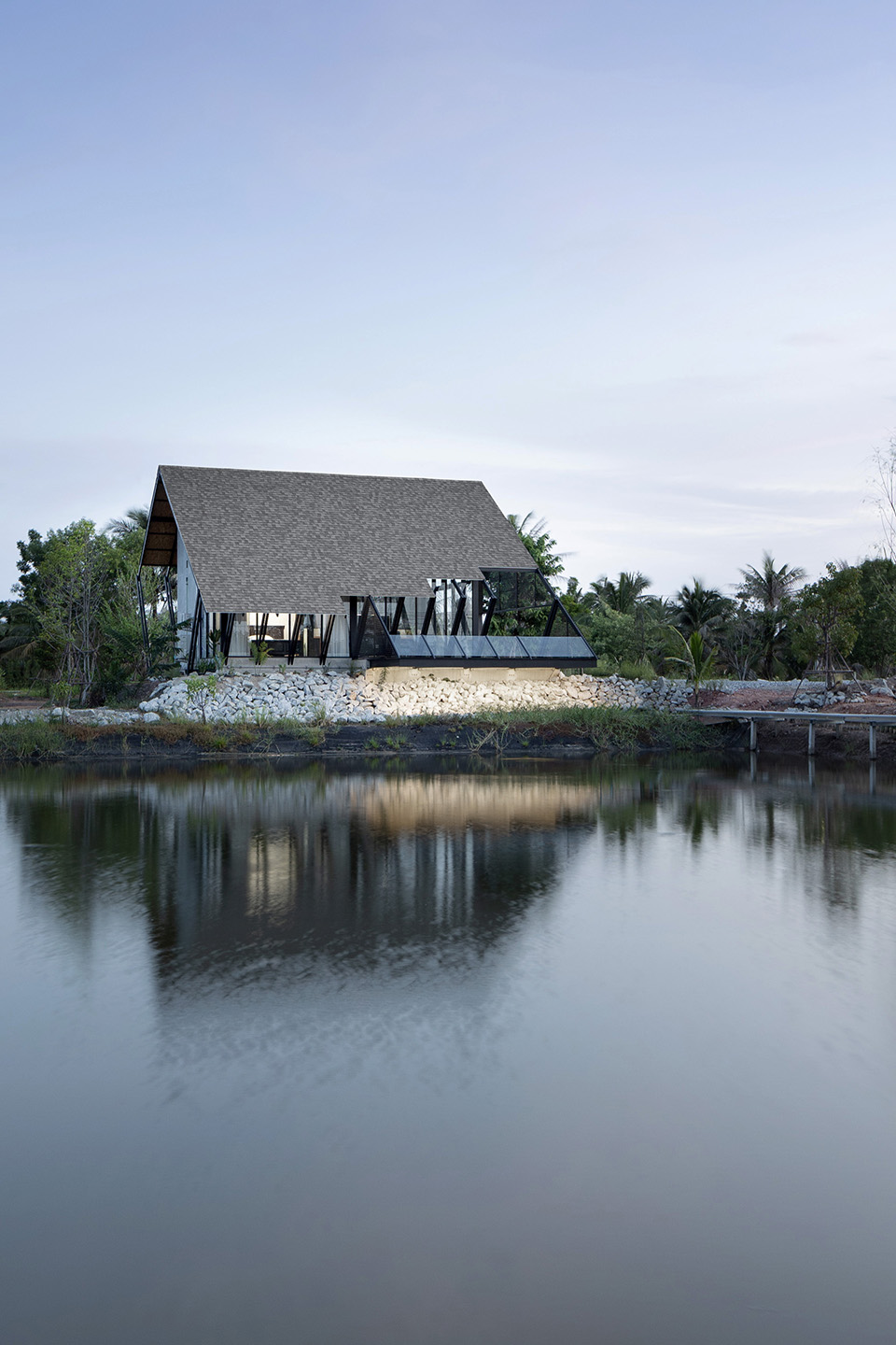 后院别墅，泰国/池塘边的环保小屋-2