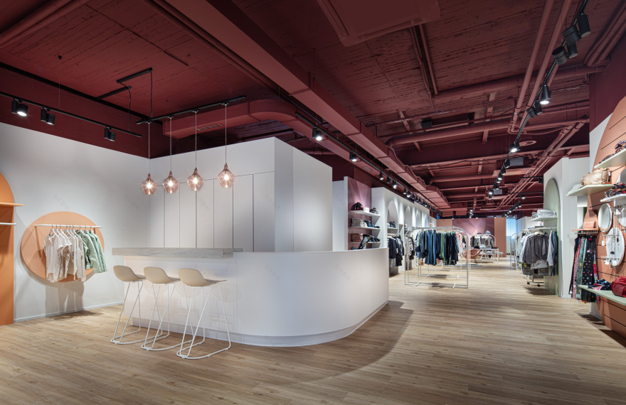 BONSAVER Mode AG 时尚店铺室内设计-3