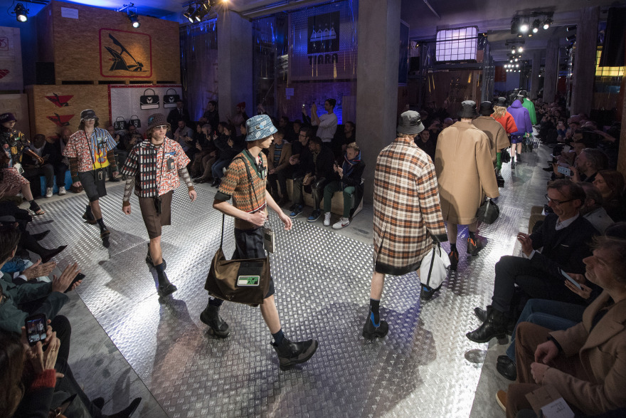 梦幻仓储 | Prada 仓库的奇幻变身-15