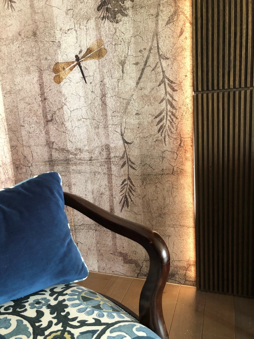 现代风格客厅设计,展现古典与时尚的完美融合-2