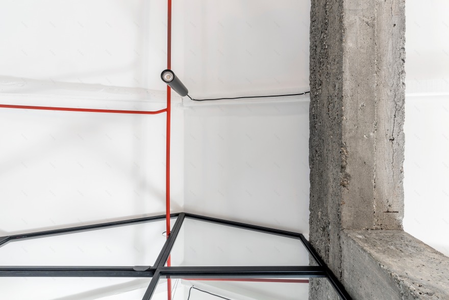 Torino 公寓顶层复式改造,打造舒适 Airbnb 空间-7