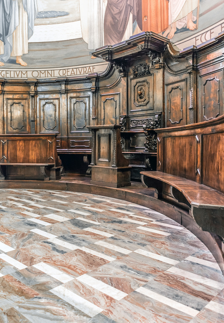 融合传统与创新的 Sedrina 教堂改造-8