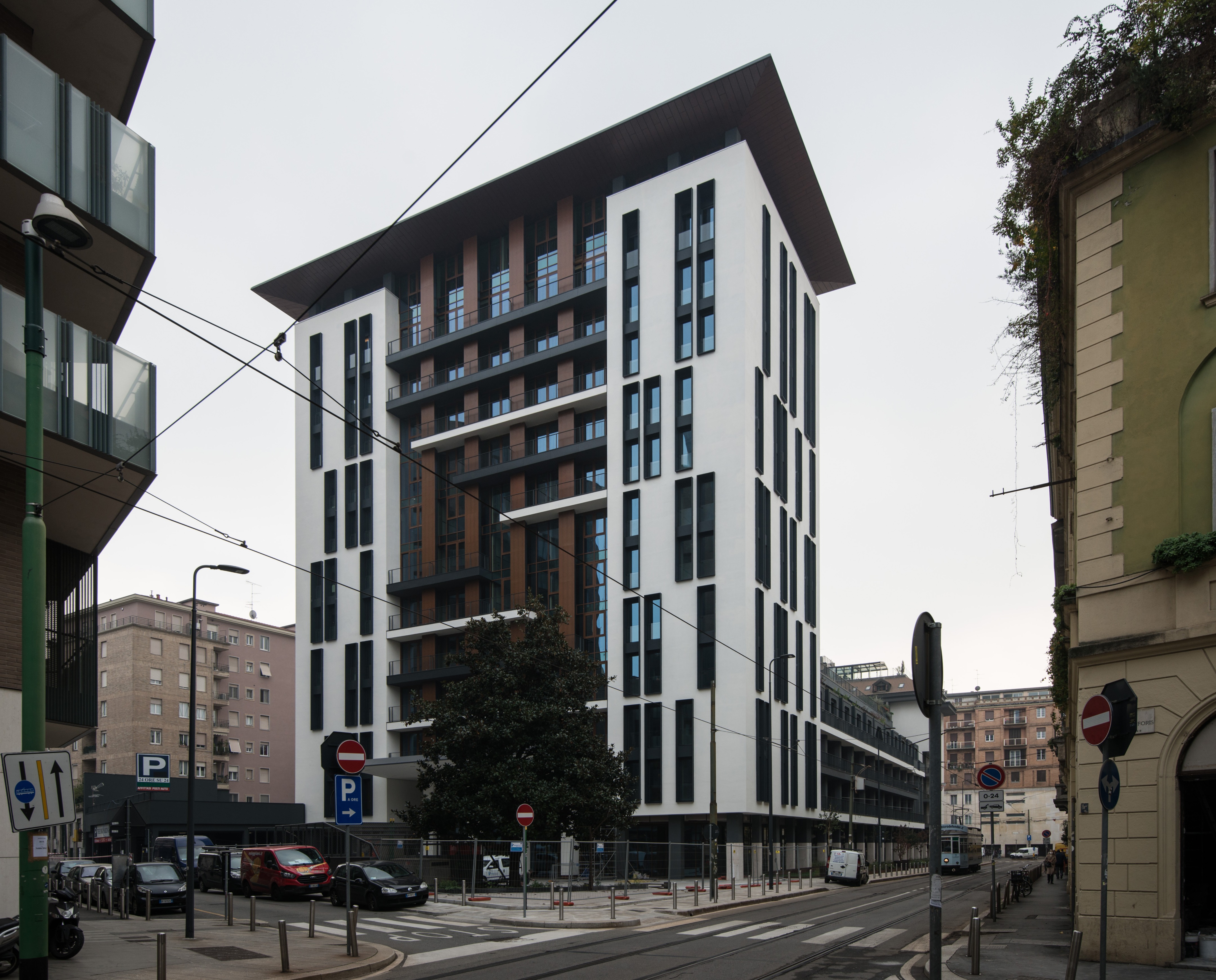 米兰垂直酒店丨意大利米兰丨Asti Architetti-2